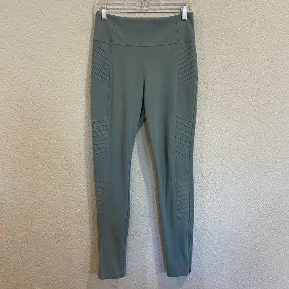 Athleta Delaney Moto Tights in Green - Picture 3 of 5